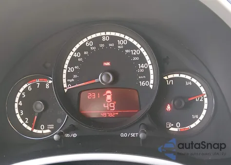 2013 Volkswagen Beetle 2.0T z USA, uszkodzony, nr VIN 3VW8A7AT1DM817012